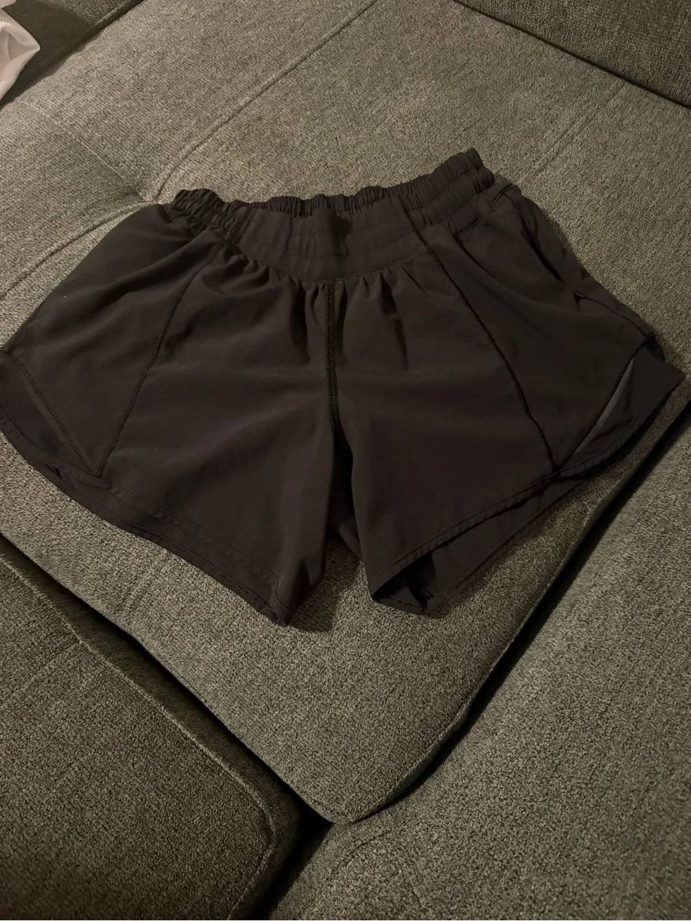 Lululemon Hotty Hot Short High-Rise Lined Black Size 4